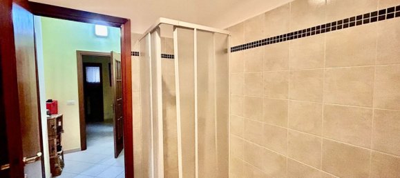 3 bedrooms Apartment in Rome, Italy No. 360075 8