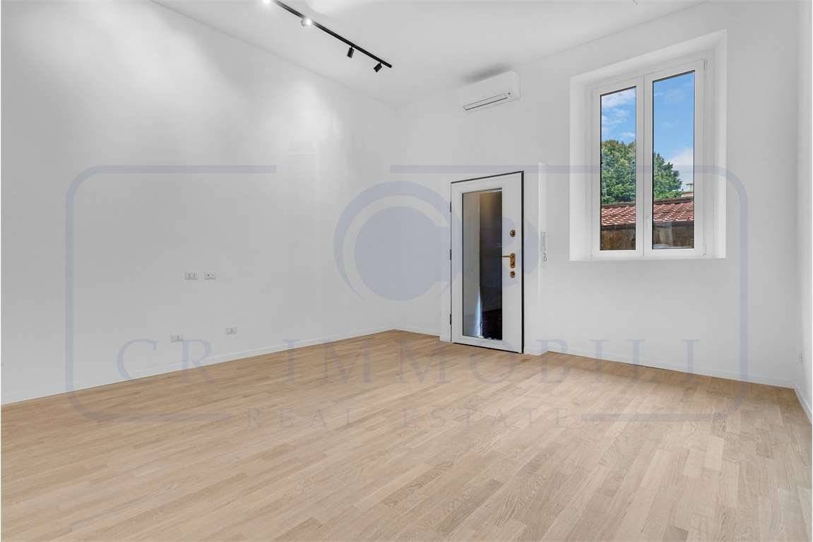 1 bedroom Apartment in Milan, Italy No. 323534