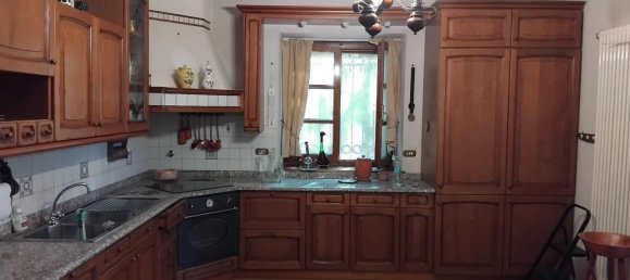 Квартира с 2 спальнями в Фивиццано, Италия № 373581 27