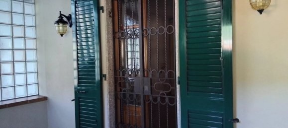 Квартира с 2 спальнями в Фивиццано, Италия № 373581 3