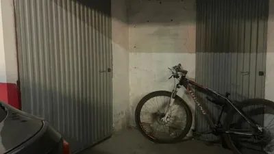  موقف سيارات في Badajoz, Spain 32متر مربع رقم 152880