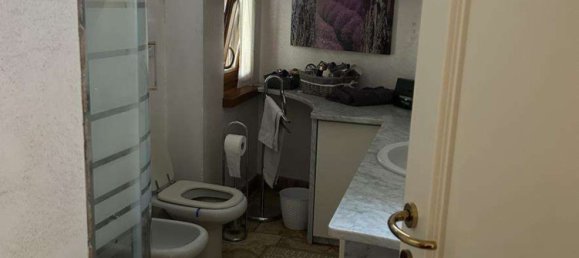 23 rooms Villa in Erba, Italy No. 2853 11