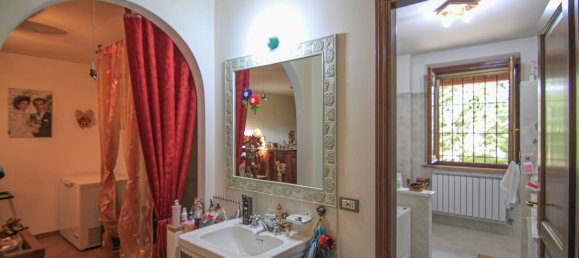 6 rooms Villa in Castiglione del Lago, Italy No. 104627 7