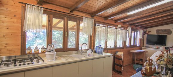 6 rooms Villa in Castiglione del Lago, Italy No. 104627 9