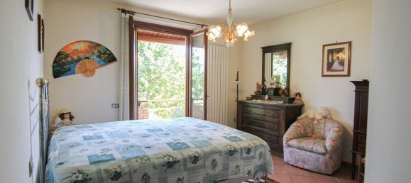 6 rooms Villa in Castiglione del Lago, Italy No. 104627 4