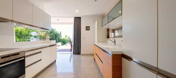 5 bedrooms Villa in Polis, Cyprus No. 10615 6