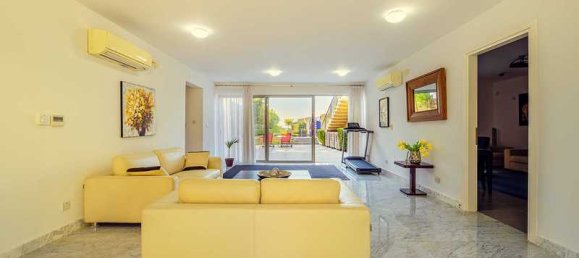 5 bedrooms Villa in Polis, Cyprus No. 10615 4