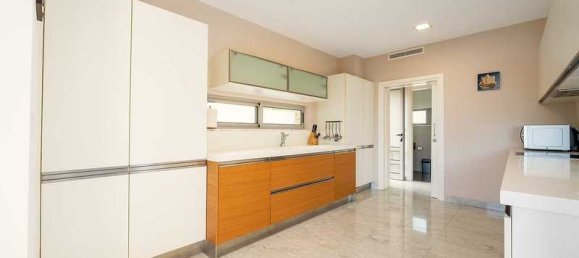 5 bedrooms Villa in Polis, Cyprus No. 10615 5