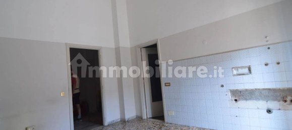 3-Zimmer Gewerbliche Immobilie in Turin, Italy, Nr. 324643 8