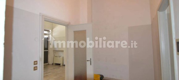 3-Zimmer Gewerbliche Immobilie in Turin, Italy, Nr. 324643 20