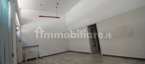 3-Zimmer Gewerbliche Immobilie in Turin, Italy, Nr. 324643 23