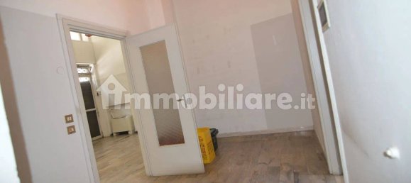 3-Zimmer Gewerbliche Immobilie in Turin, Italy, Nr. 324643 21