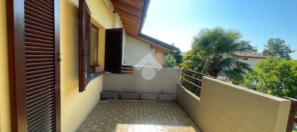 2 bedrooms Apartment in Grassobbio, Italy No. 305637 7