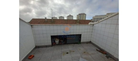 3 bedrooms Apartment in Costa da Caparica, Portugal No. 30501 8