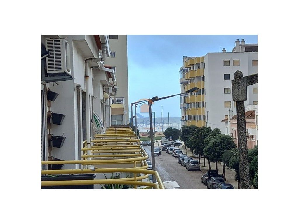 3 bedrooms Apartment in Costa da Caparica, Portugal No. 30501