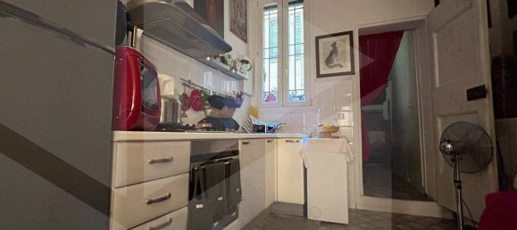 3 rooms Apartment in Bologna, Italy No. 17816 17