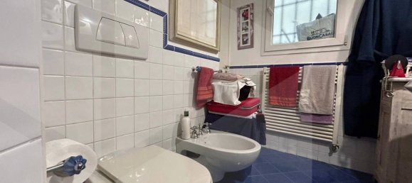 3 rooms Apartment in Bologna, Italy No. 17816 27