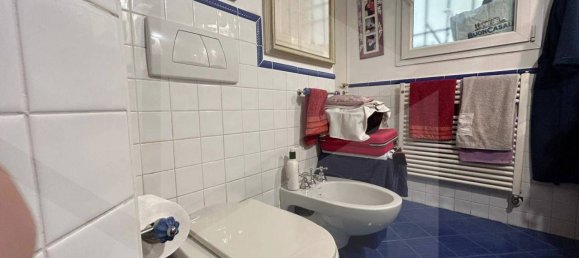 3 rooms Apartment in Bologna, Italy No. 17816 32