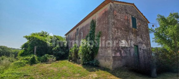 3 bedrooms House in Roccastrada, Italy No. 335387 2