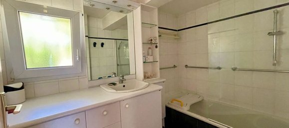 4 bedrooms House in Mont-Saint-Aignan, France No. 354495 7