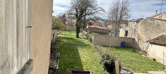 Здание 350м² в Миркур, Франция № 84540 3