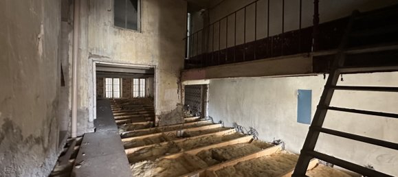 Здание 350м² в Миркур, Франция № 84540 4