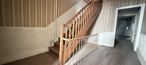 Здание 350м² в Миркур, Франция № 84540 5