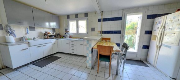 1 Schlafzimmer Haus in Roissy-en-Brie, France, Nr. 281655 3