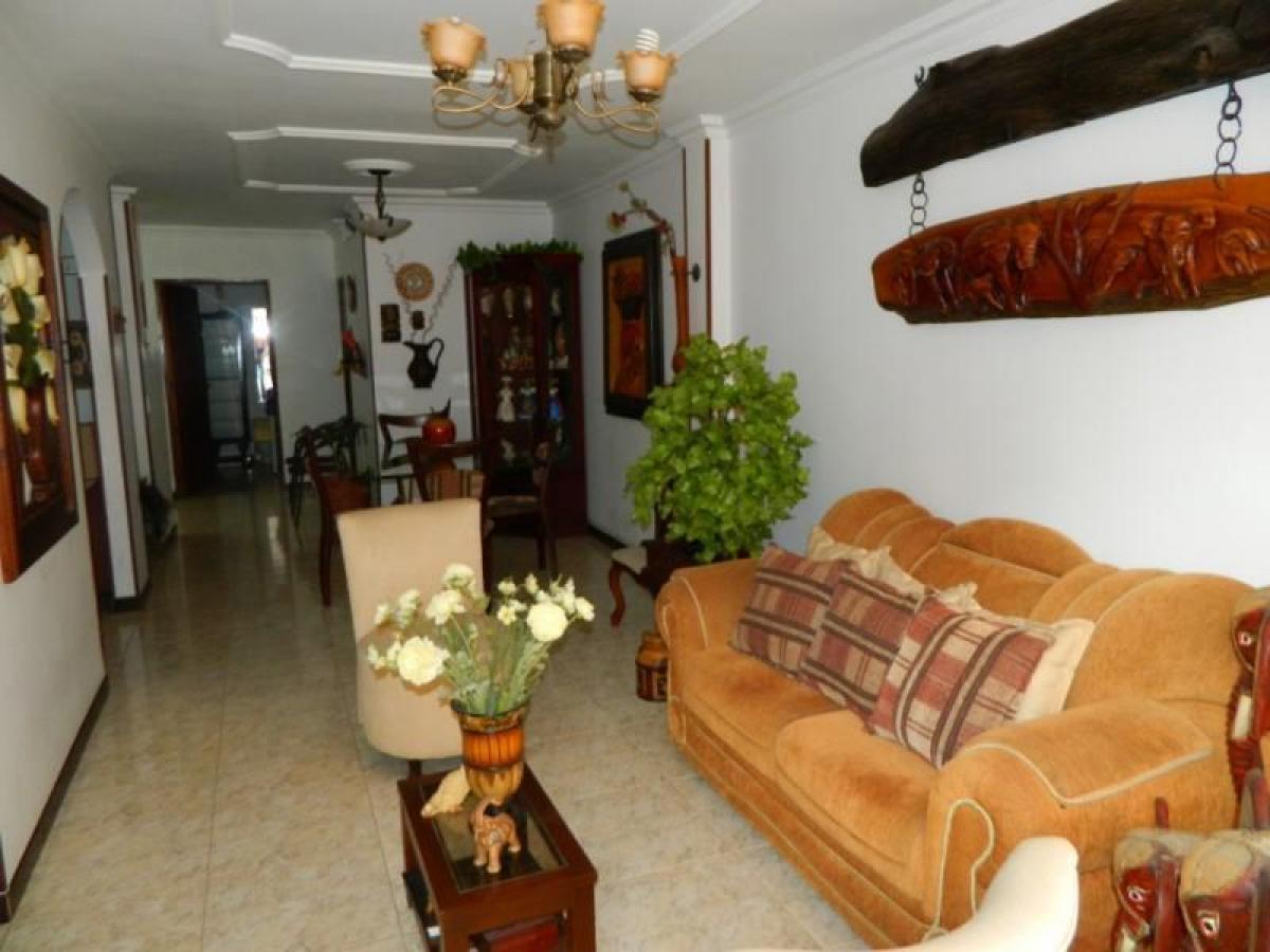 5 bedrooms House in Valle del Cauca, Colombia No. 6765