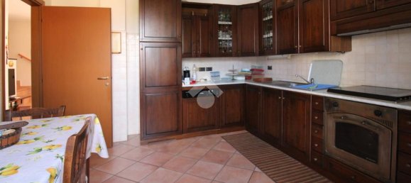 4 Schlafzimmer Haus in Nerviano, Italy, Nr. 357852 21