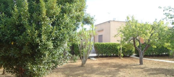 4 rooms Villa in Matino, Italy No. 230816 3