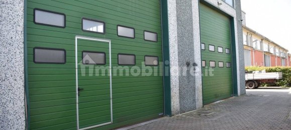 Almacén en Parma, Italy 390 m² No. 375522 3