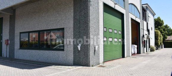 Almacén en Parma, Italy 390 m² No. 375522 2
