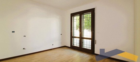 2 Schlafzimmer Wohnung in Villa del Conte, Italy, Nr. 302258 15