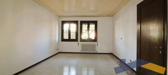 2 Schlafzimmer Wohnung in Villa del Conte, Italy, Nr. 302258 7