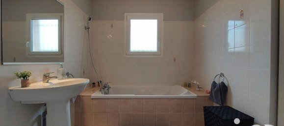 3 Schlafzimmer Haus in Romans-sur-Isere, France, Nr. 261798 10