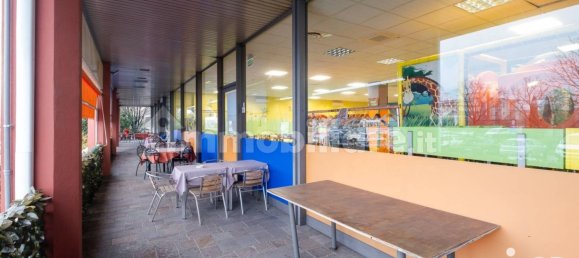 4-salle Propriété commerciale à San Zeno Naviglio, Italy No. 360196 5