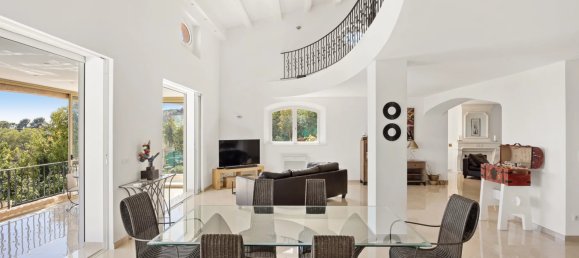 4 bedrooms Commercial property in Vallauris, France No. 724 4