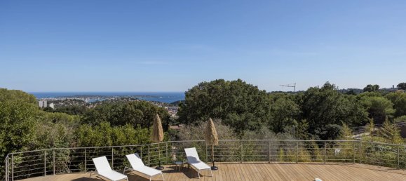 4 bedrooms Commercial property in Vallauris, France No. 724 2