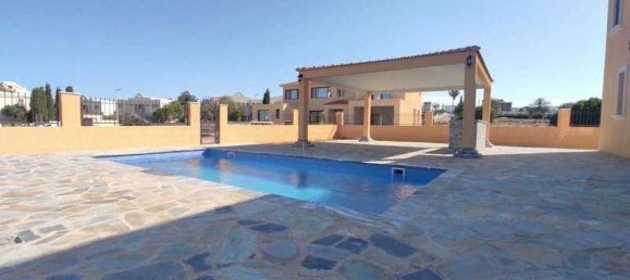 4 bedrooms Villa in Paphos, Cyprus No. 10607 6