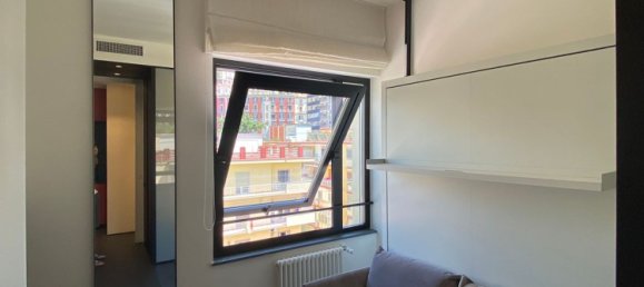 3 rooms Apartment in Naples, Italy No. 295997 5