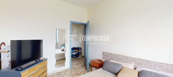 2 rooms Apartment in Turin, Italy No. 298147 4