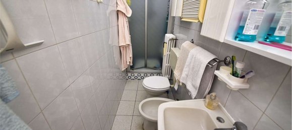 Apartamento de 3 divisões em Oltrona di San Mamette, Italy N.º 313812 9