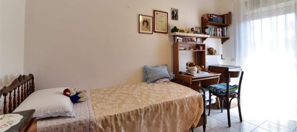 Apartamento de 3 divisões em Oltrona di San Mamette, Italy N.º 313812 18