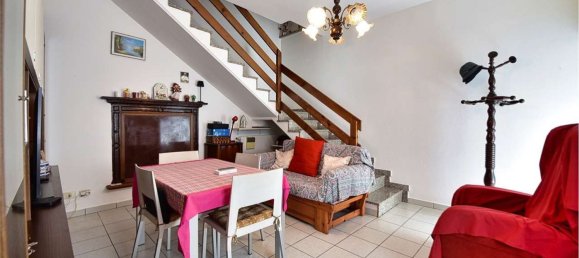 Apartamento de 3 divisões em Oltrona di San Mamette, Italy N.º 313812 13