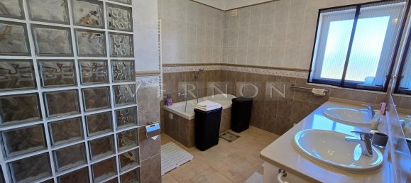 4 Schlafzimmer Haus in Lagoa, Portugal, Nr. 128305 6