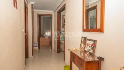 4 bedrooms Apartment in Linares, Spain No. 208039
