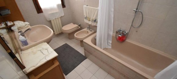 3 rooms House in Pietrasanta, Italy No. 173341 10