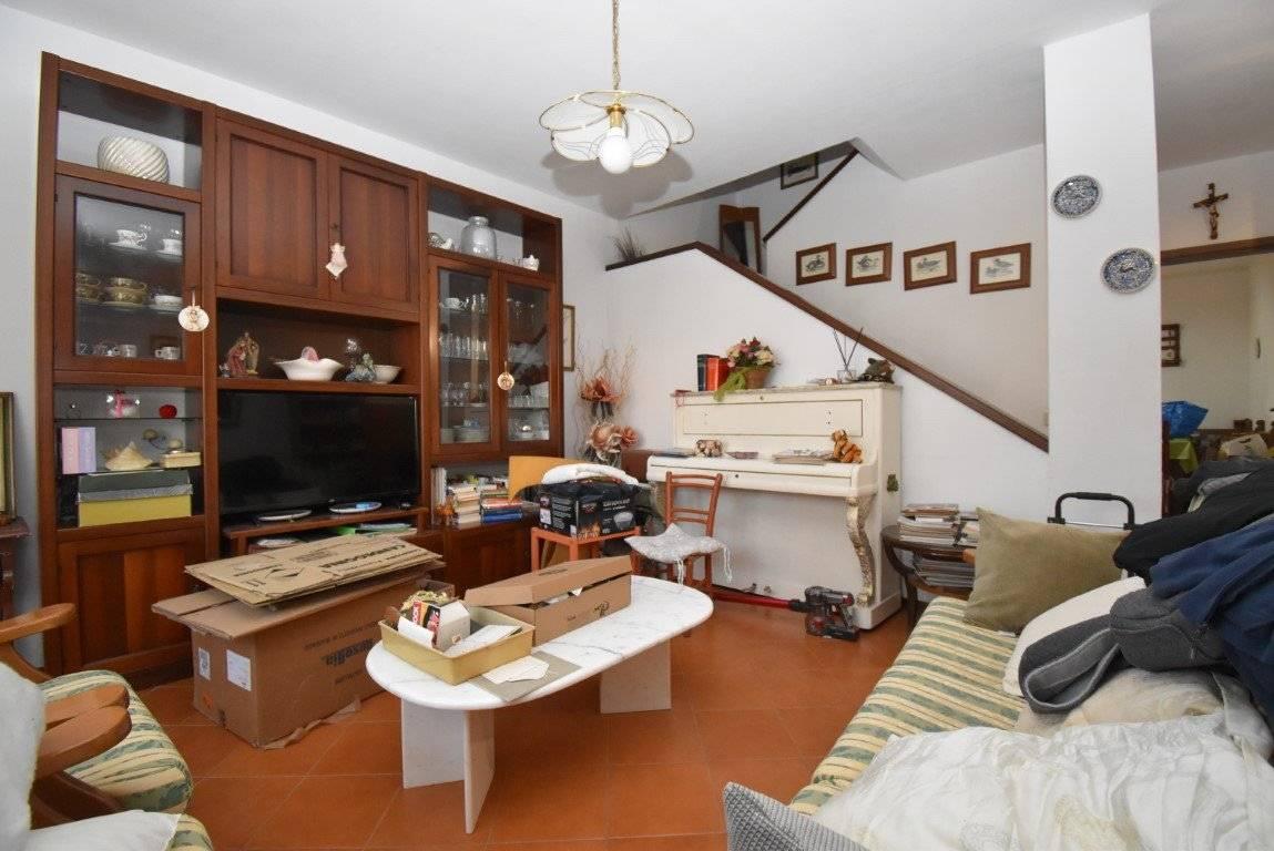 3 rooms House in Pietrasanta, Italy No. 173341