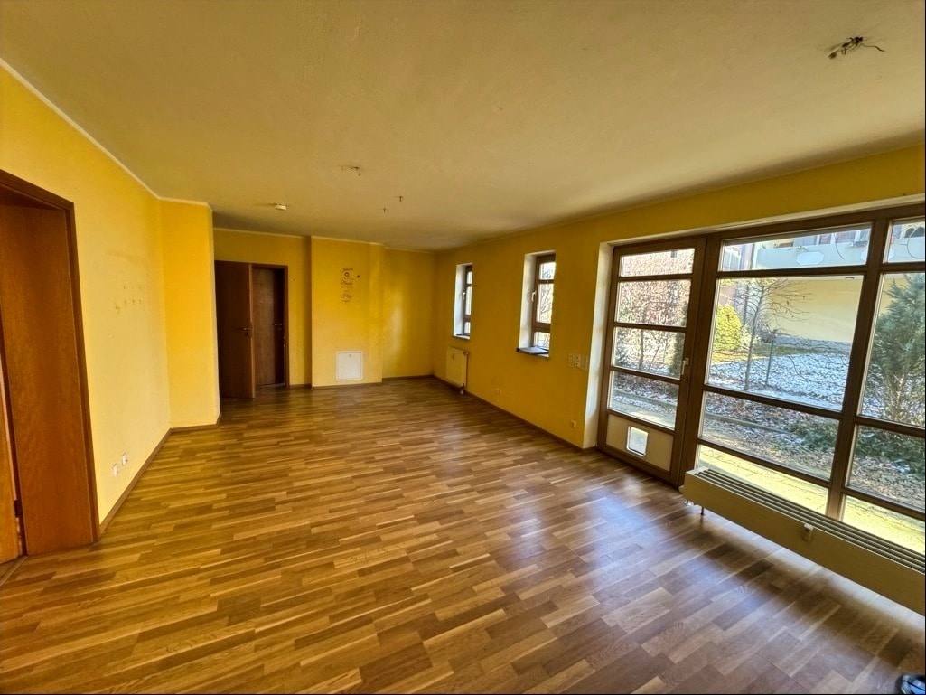 Edificio de 3 habitaciónes en Furstenfeldbruck, Germany No. 96761